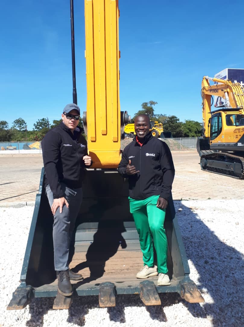 ISRAEL KALUMBA VISITS THE BL&D HEADQUARTERS